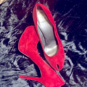 Suede leather—beautiful—1 inch platforms—5 inch heels